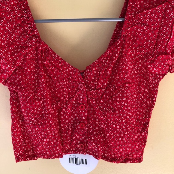 Princess Polly Tops - BRAND NEW! Princess poly flower top